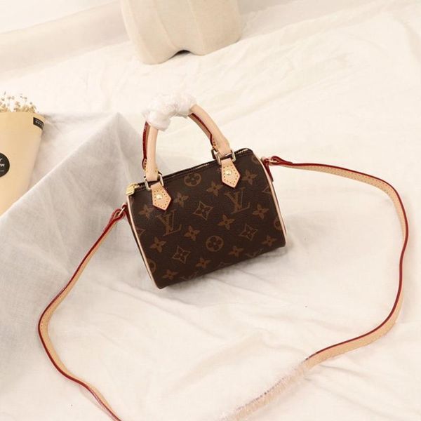 new arrival for womens leather mini handbag ladies shoulder bag lady messenger hand bag designer luxury handbags purses fast delivery 
new arrival for womens leather mini handbag ladies shoulder bag lady messenger hand bag designer luxury handbags purses fast delivery