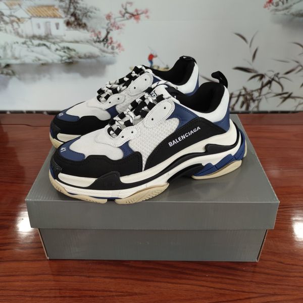 2020ru designer designs new leisure and entertainment hiking shoes, outdoor jungle adventure shoes, original packaging and box delivery, Black
2020ru designer designs new leisure and entertainment hiking shoes, outdoor jungle adventure shoes, original packaging and box delivery, Black