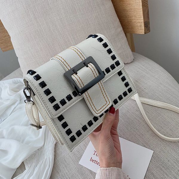 2020 fashion pu leather rivets women crossbody bags vintage handbags ladies shoulder messengershoulder messenger bag summer clutches female
2020 fashion pu leather rivets women crossbody bags vintage handbags ladies shoulder messengershoulder messenger bag summer clutches female