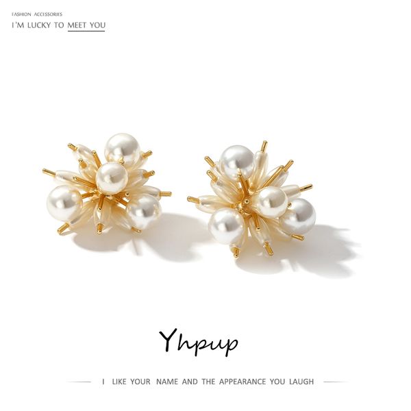 yhpup imitation pearls flower stud earrings sweet romantic 2020 korean brincos for women party charm copper aros mujer oreja, Golden;silver
yhpup imitation pearls flower stud earrings sweet romantic 2020 korean brincos for women party charm copper aros mujer oreja, Golden;silver
