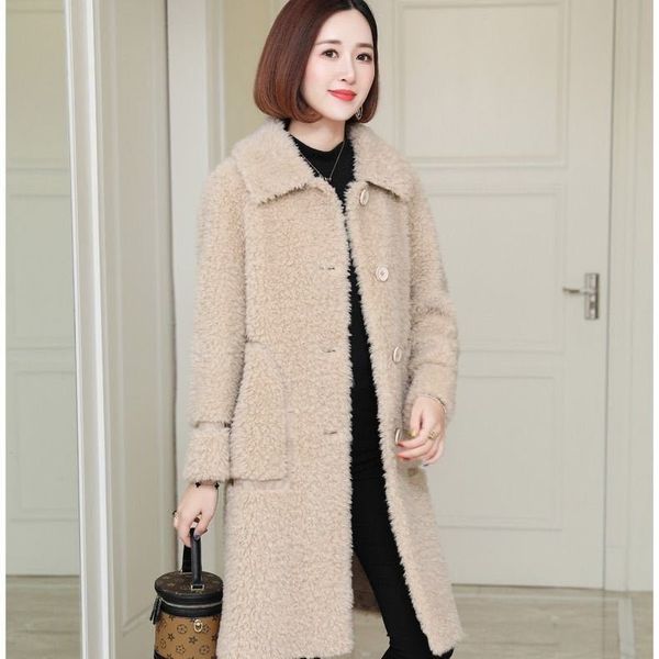 2020 new winter women fashion wool fur coat luxury long sheep shearing coat loose overcoat thick warm lamb fur coats a161, Black
2020 new winter women fashion wool fur coat luxury long sheep shearing coat loose overcoat thick warm lamb fur coats a161, Black