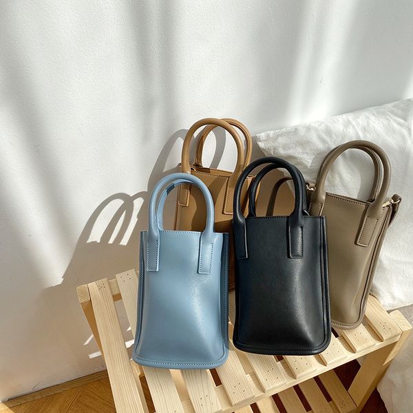 vintage mini women handbags designer simply shoulder bags luxury soft pu leather crossbody bag lady small flap chic purses 2020
vintage mini women handbags designer simply shoulder bags luxury soft pu leather crossbody bag lady small flap chic purses 2020