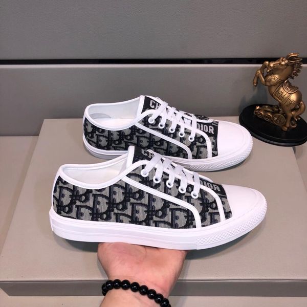 2019d custom new low-cut letters men's casual shoes, personalized wild sports shoes, trend shoes, original box packaging: 38-44, Black
2019d custom new low-cut letters men's casual shoes, personalized wild sports shoes, trend shoes, original box packaging: 38-44, Black