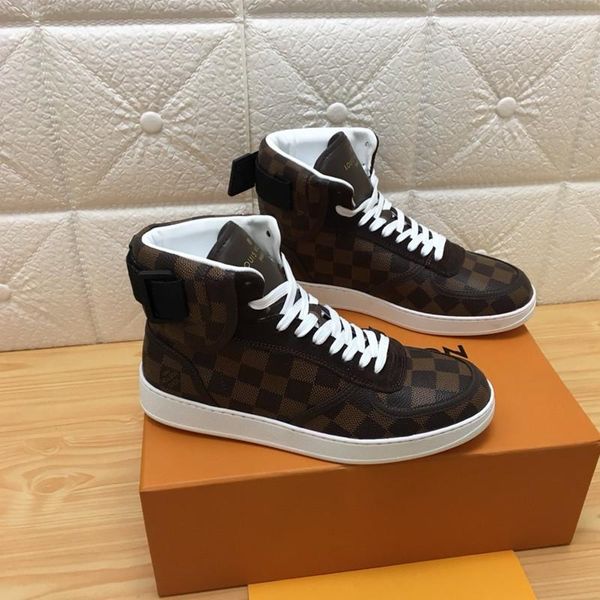 113 high-quality men's designer casual sports shoes trendy brand outdoor casual shoes, fast delivery in the original box, Black
113 high-quality men's designer casual sports shoes trendy brand outdoor casual shoes, fast delivery in the original box, Black