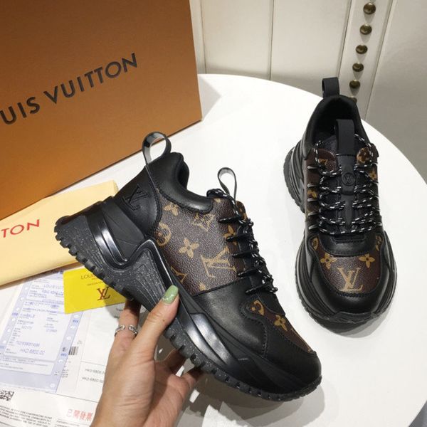 115 new designer luxury women's casual fashion shoes, women's outdoor casual shoes, high-quality materials, with original box, Black
115 new designer luxury women's casual fashion shoes, women's outdoor casual shoes, high-quality materials, with original box, Black