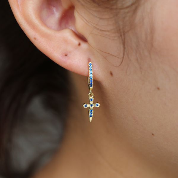 promise dangle cross earring pink blue red stone paved classic women girl lovely cross design earrings, Golden;silver
promise dangle cross earring pink blue red stone paved classic women girl lovely cross design earrings, Golden;silver