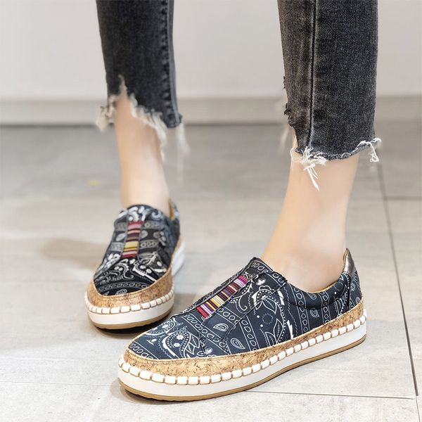 women print loafers ladies casual sneakers female round toe women's fashion slip on flats woman vulcanized shoes plus size 35-43, Black
women print loafers ladies casual sneakers female round toe women's fashion slip on flats woman vulcanized shoes plus size 35-43, Black