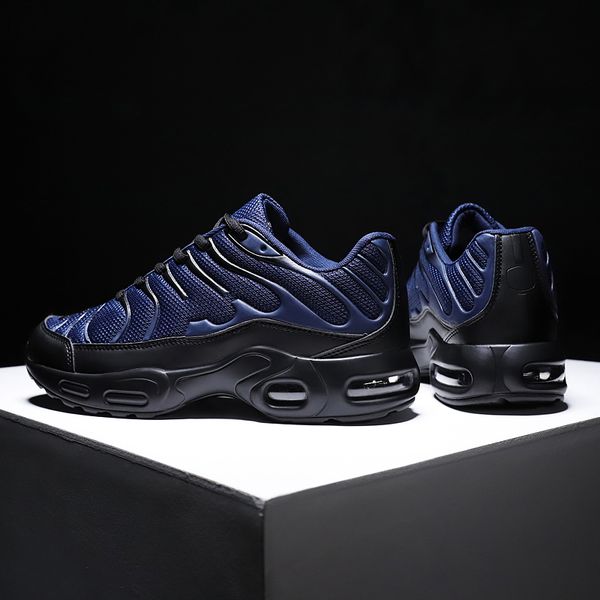 new fashion mens breathable mesh outdoor sports casual sneakers walking running fitness trainer sport shoes men plus size 5-11
new fashion mens breathable mesh outdoor sports casual sneakers walking running fitness trainer sport shoes men plus size 5-11