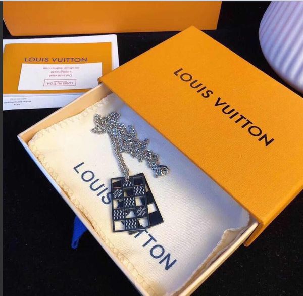 fashion pendant designer necklace letter women men necklace crystal diamond luxurys necklaces lady jewelry gift qualit with gift box, Silver
fashion pendant designer necklace letter women men necklace crystal diamond luxurys necklaces lady jewelry gift qualit with gift box, Silver