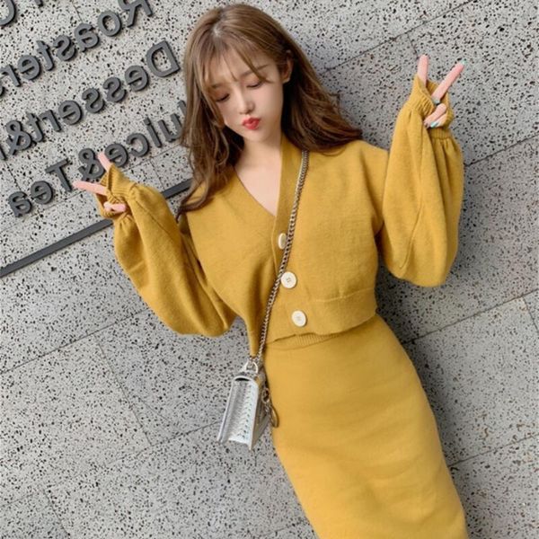 two piece dress women 2021 spring autumn knitted set female 2 pieces sweater suit vintage long sleeve cardigan midi skirt sets y478, White
two piece dress women 2021 spring autumn knitted set female 2 pieces sweater suit vintage long sleeve cardigan midi skirt sets y478, White