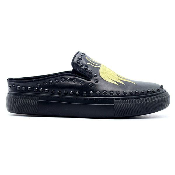 leather genuine 2020 new sandals men embroider rivet black slip on slippers platform loafer flat with beach garden shoes male
leather genuine 2020 new sandals men embroider rivet black slip on slippers platform loafer flat with beach garden shoes male