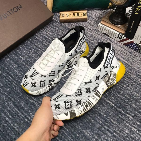 2020f high-end fashion men's small bee low-casual shoes large size breathable running shoes outdoor sports shoes, size: 38-451, Black
2020f high-end fashion men's small bee low-casual shoes large size breathable running shoes outdoor sports shoes, size: 38-451, Black
