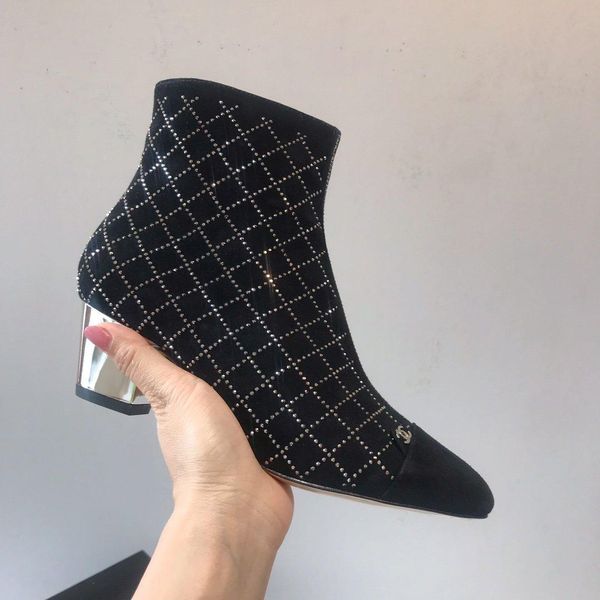 2020rm winter luxury women's casual fashion high-casual shoes, outdoor casual travel shoes, fast delivery with original box, Black
2020rm winter luxury women's casual fashion high-casual shoes, outdoor casual travel shoes, fast delivery with original box, Black