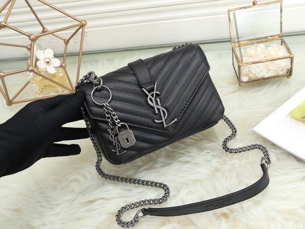 ladies bag new designer shoulder bag ladies classic designer diagonal bag style imported cowhide material luxury bags 3093
ladies bag new designer shoulder bag ladies classic designer diagonal bag style imported cowhide material luxury bags 3093