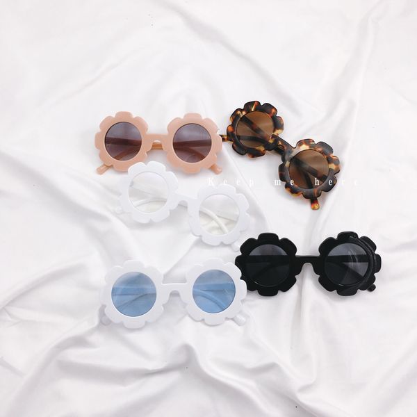 2019 korean ins children's sunflower cute baby uv-proof sun for men and sun glasses sunglasses women, Blue
2019 korean ins children's sunflower cute baby uv-proof sun for men and sun glasses sunglasses women, Blue