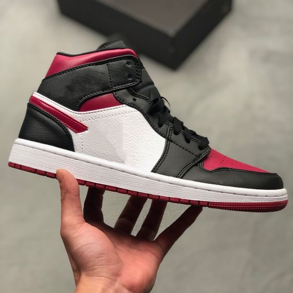 jumpmen 1 mid bred toe 554724-066 black noble red white fashion trainers new designer sneaker schoenen size 36-46, White;red
jumpmen 1 mid bred toe 554724-066 black noble red white fashion trainers new designer sneaker schoenen size 36-46, White;red