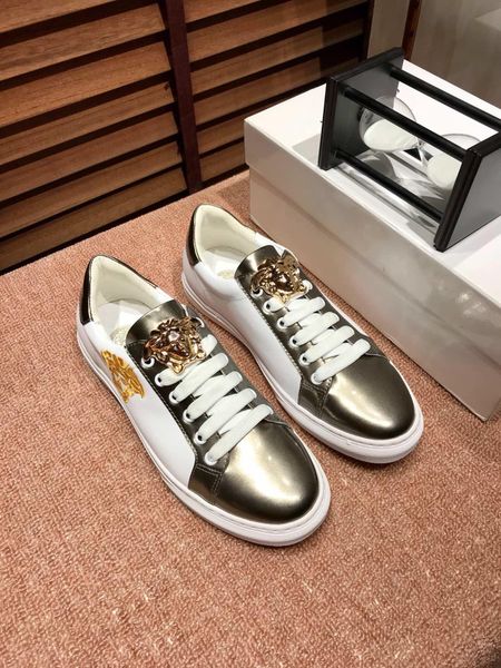 2020q autumn men's low-cut leather casual shoes, fashion wild sports shoes, original packaging shoe box delivery, yardage: 38-45
2020q autumn men's low-cut leather casual shoes, fashion wild sports shoes, original packaging shoe box delivery, yardage: 38-45