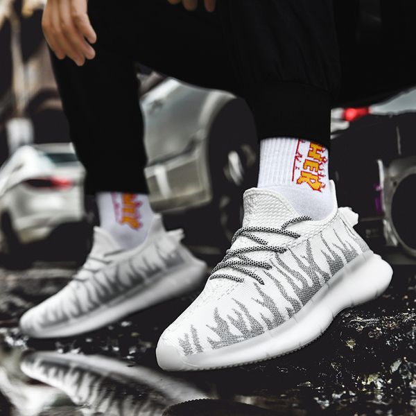 fashion men sneakers mesh casual shoes lac-up men shoes lightweight vulcanize shoes walking sneakers zapatillas hombre, Black 
fashion men sneakers mesh casual shoes lac-up men shoes lightweight vulcanize shoes walking sneakers zapatillas hombre, Black