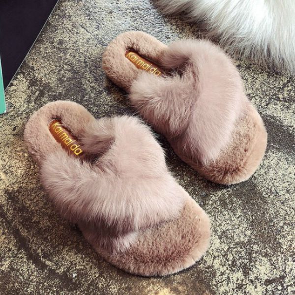 furry fur slippers women slipper fashion cross outdoor wear flat female slides warm short plush winter warm shoes woman, Black
furry fur slippers women slipper fashion cross outdoor wear flat female slides warm short plush winter warm shoes woman, Black