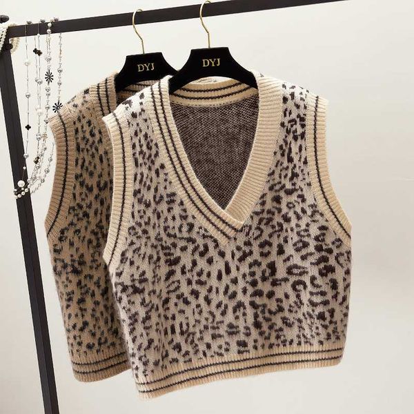 vintage print leopard womens vest o neck sleeveless sucking short knitting waistcoat for women spring 2020 fashion tide, White;black
vintage print leopard womens vest o neck sleeveless sucking short knitting waistcoat for women spring 2020 fashion tide, White;black