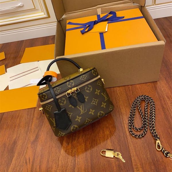 7a высокого класса пользовательского качество классического леди крест тело сумка мода стиль аксессуары золото металл с длинным плечевым рем
7a высокого класса пользовательского качество классического леди крест тело сумка мода стиль аксессуары золото металл с длинным плечевым рем