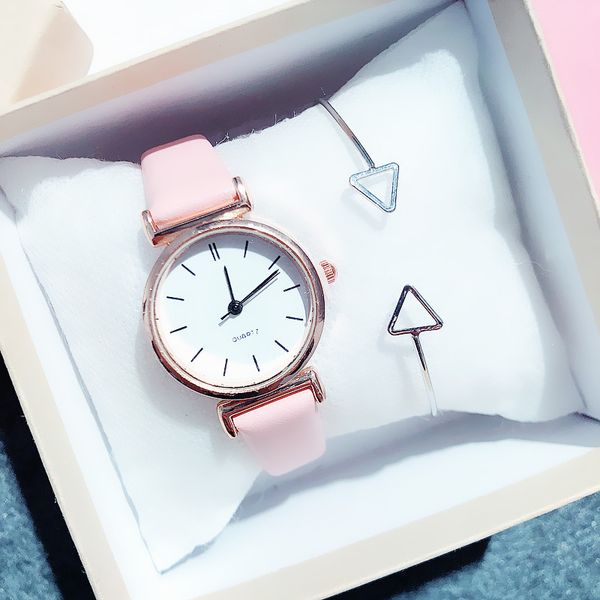 simple style women watches vintage fashion leather strap gold ladies wrist watch small dial female clock gifts relogio feminino
simple style women watches vintage fashion leather strap gold ladies wrist watch small dial female clock gifts relogio feminino
