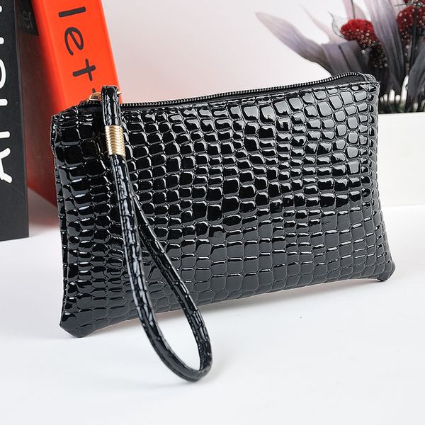classic small envelope clutch bags women evening bag soft pu leather zipper crocodile coins purses women business casual handbag, Black;red
classic small envelope clutch bags women evening bag soft pu leather zipper crocodile coins purses women business casual handbag, Black;red