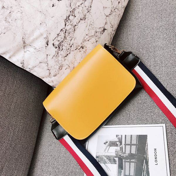 candy-colored women's shoulder purse new style cool ribbon shoulder bag ins women messenger bags designer bags pu handbag
candy-colored women's shoulder purse new style cool ribbon shoulder bag ins women messenger bags designer bags pu handbag