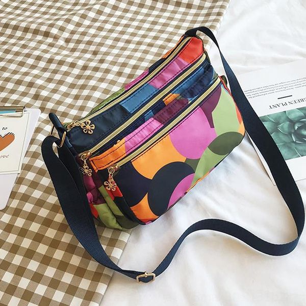 hand 2019 new hand shoulder nylon women's multi-layer mommy simple big bag all-match shoulder messenger bag
hand 2019 new hand shoulder nylon women's multi-layer mommy simple big bag all-match shoulder messenger bag