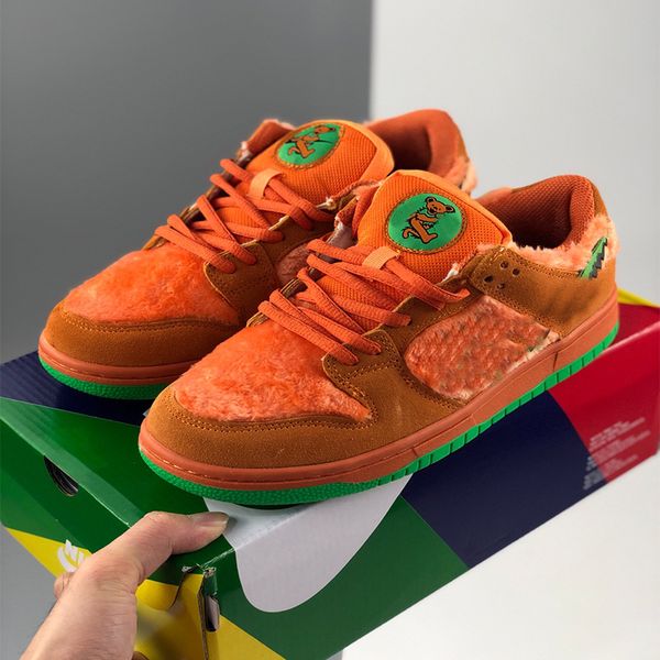 2020 new bears x sb dunk low yellow bear designer shoes fashion skateboarding sneakers for men and women size 36-45
2020 new bears x sb dunk low yellow bear designer shoes fashion skateboarding sneakers for men and women size 36-45