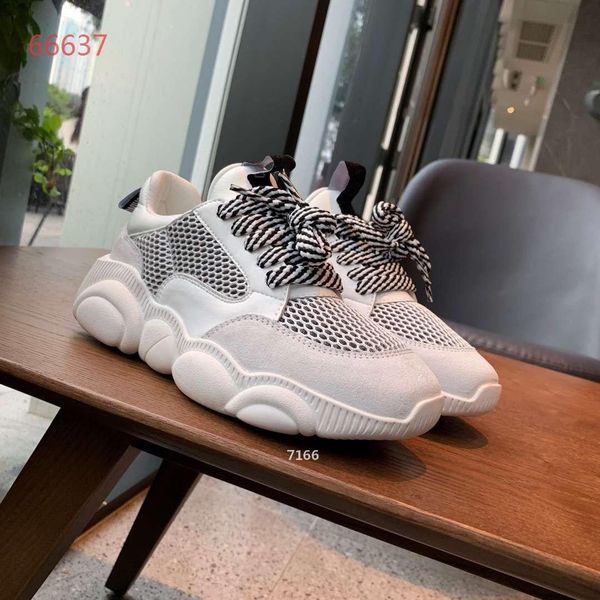 321g women leisure sneakers leather shoes fashion and comfortable printed real leather thick sole outdoor shoes size 35-39, Red;white
321g women leisure sneakers leather shoes fashion and comfortable printed real leather thick sole outdoor shoes size 35-39, Red;white