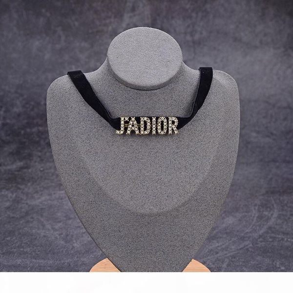 r european and american new fashion set crystal diamond necklace designer style goes with a black necklace for women, Silver
r european and american new fashion set crystal diamond necklace designer style goes with a black necklace for women, Silver