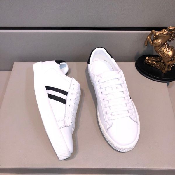 2019a new limited edition men's flat white shoes, fashion sports shoes, comfortable low-shoes, original box packaging: 38-44, Black
2019a new limited edition men's flat white shoes, fashion sports shoes, comfortable low-shoes, original box packaging: 38-44, Black