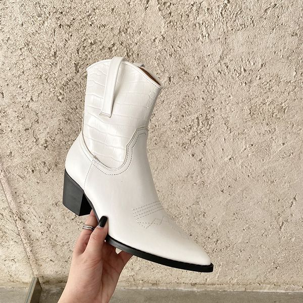 2020 luxury women thick high heels western cowboy boots leather slip on designer cowgirl boots snakeskin shoes botas mujer, Black
2020 luxury women thick high heels western cowboy boots leather slip on designer cowgirl boots snakeskin shoes botas mujer, Black