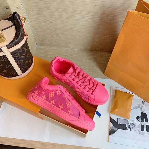 casual shoes sneakers flat trainers shoes men women fashion lightweight breathable casual sneakers light leather jelly shoes, Black
casual shoes sneakers flat trainers shoes men women fashion lightweight breathable casual sneakers light leather jelly shoes, Black