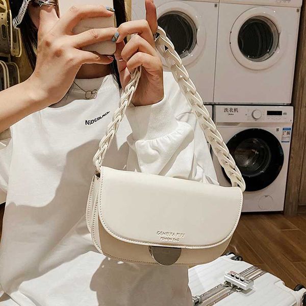 new french design fashion underarm bag handbag & elegant shoulder bag messenger width 24cm height 14cm thickness 4cm
new french design fashion underarm bag handbag & elegant shoulder bag messenger width 24cm height 14cm thickness 4cm
