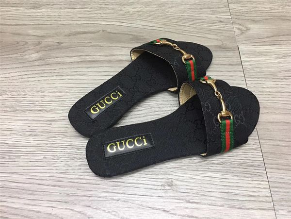 2020ladies' shoes and fashionistas' instagram slippers will be on our list for summer35-41, Blue;gray
2020ladies' shoes and fashionistas' instagram slippers will be on our list for summer35-41, Blue;gray