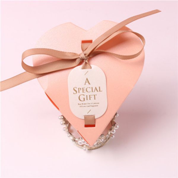 50/100pcs love heart candy box wedding favors gift box chocolate for guests party supplies wedding decoration
50/100pcs love heart candy box wedding favors gift box chocolate for guests party supplies wedding decoration
