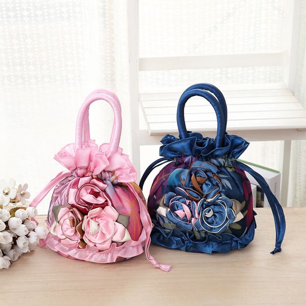 mobile phone lace national style bucket cloth women's mobile phone hand hand hand dinner cloth bag korean solid color women's bag
mobile phone lace national style bucket cloth women's mobile phone hand hand hand dinner cloth bag korean solid color women's bag