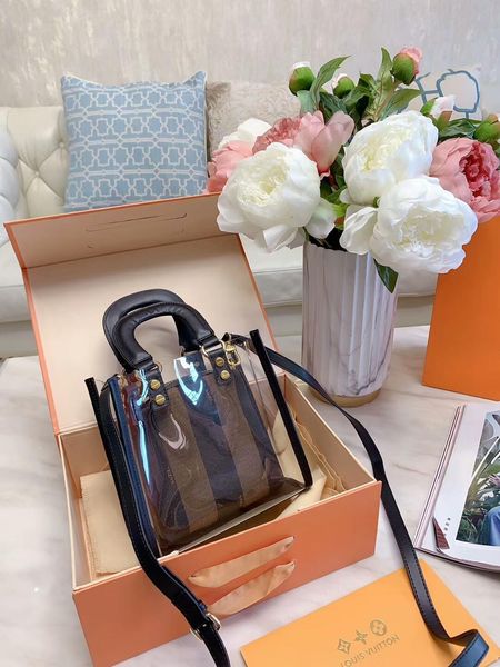 sunny beach transparent hologram laser messenger bag women pink jelly shoulder bag female harajuku big tote girl handbags bolsas h112, Black
sunny beach transparent hologram laser messenger bag women pink jelly shoulder bag female harajuku big tote girl handbags bolsas h112, Black