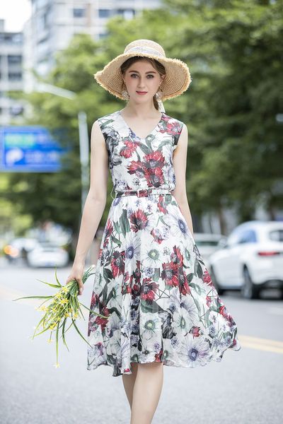 706 2020 summer brand same style empire v neck flora print panelled sleeveless prom dress polyester as, Black
706 2020 summer brand same style empire v neck flora print panelled sleeveless prom dress polyester as, Black