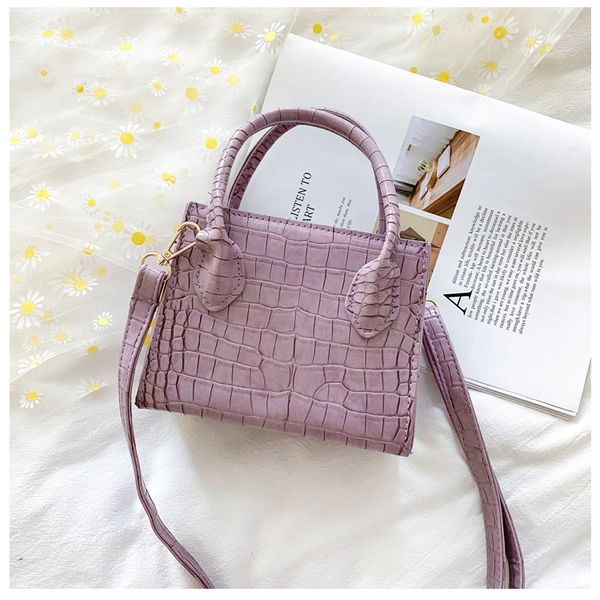 small crocodile pattern solid color pu leather crossbody bags for women 2020 summer lady shoulder handbags female simple totes
small crocodile pattern solid color pu leather crossbody bags for women 2020 summer lady shoulder handbags female simple totes
