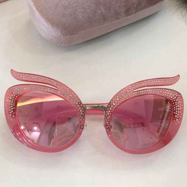 plank new acetate frame cat eye sunglasses women butterfly shades fashion classic design with rhinestone, White;black
plank new acetate frame cat eye sunglasses women butterfly shades fashion classic design with rhinestone, White;black