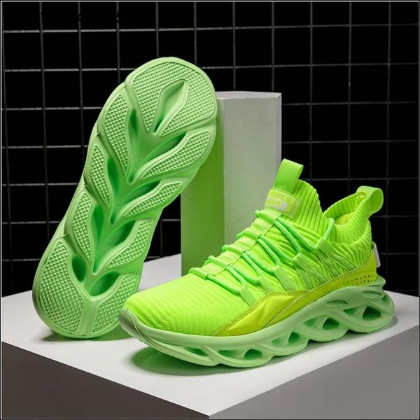 2020 new male light gym sport shoes for men ultra fitness stability sneakers men athletic trainers tennis shoes high quality
2020 new male light gym sport shoes for men ultra fitness stability sneakers men athletic trainers tennis shoes high quality