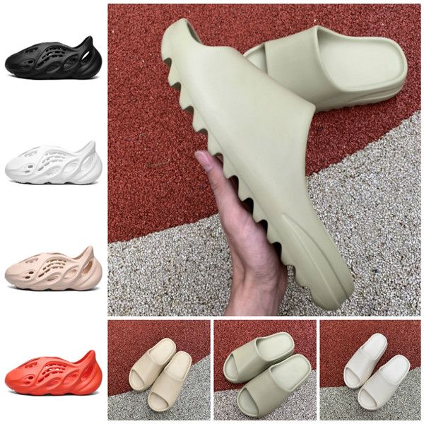 2020 foam runner sandal slipper triple black white bone resin desert sand kanye west men women fashion slides sandals shoes
2020 foam runner sandal slipper triple black white bone resin desert sand kanye west men women fashion slides sandals shoes