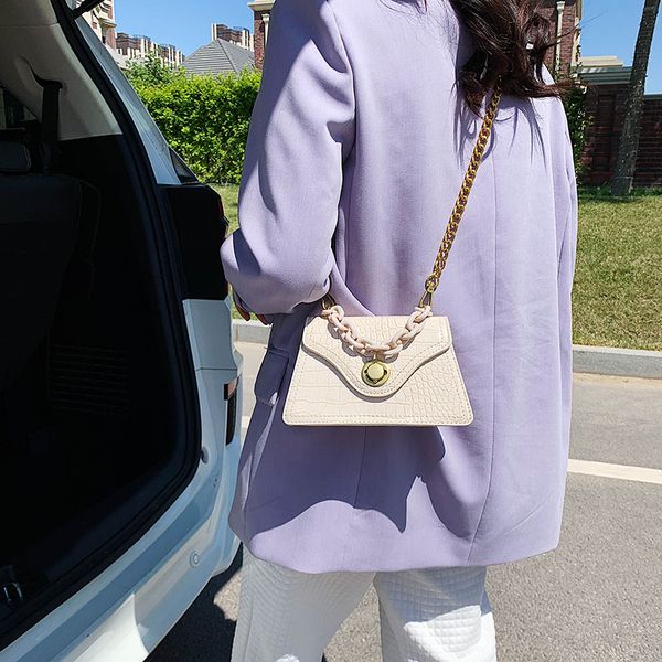 chain portable mini bag style fashion vintage crocodile messenger bag women spring and summer western style shoulder
chain portable mini bag style fashion vintage crocodile messenger bag women spring and summer western style shoulder