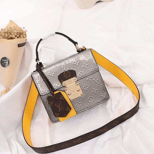 new arrival women sac bandouli ère luxury designer bag handbags leather shoulder retro flap crossbody handbags handle totes messenger ba
new arrival women sac bandouli ère luxury designer bag handbags leather shoulder retro flap crossbody handbags handle totes messenger ba