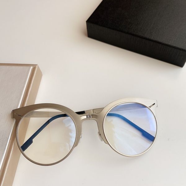 2020 new design fashion brand is applicable to all kinds of face, light and comfortable spectacle frame, butterfly frame glasses 0116
2020 new design fashion brand is applicable to all kinds of face, light and comfortable spectacle frame, butterfly frame glasses 0116