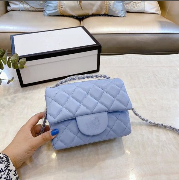 on new women's bags european and us fashion designer shell bags 6 color gold chains/substantial discounts
on new women's bags european and us fashion designer shell bags 6 color gold chains/substantial discounts