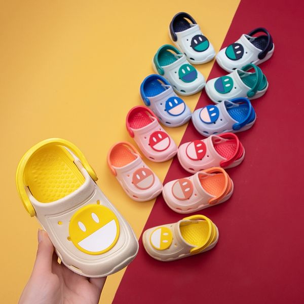 smiling face hole shoes cute household sandals and slippers slippers for boys and girls 2020 new baby indoor household sandals, Black;grey
smiling face hole shoes cute household sandals and slippers slippers for boys and girls 2020 new baby indoor household sandals, Black;grey